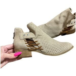 MI.IM ARIE ANKLE BOOT sz 6  new